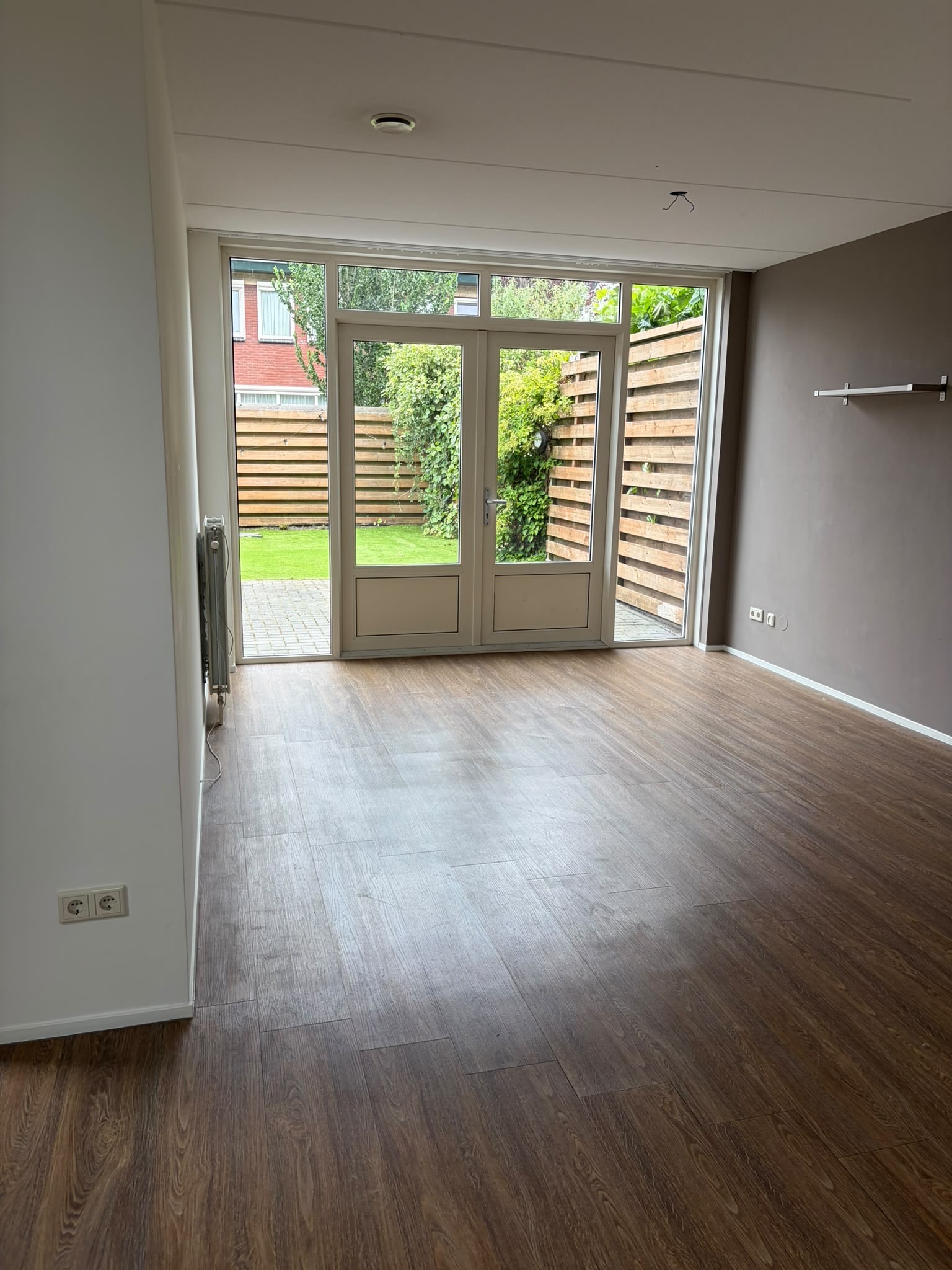 Woonkamer met tuindeuren